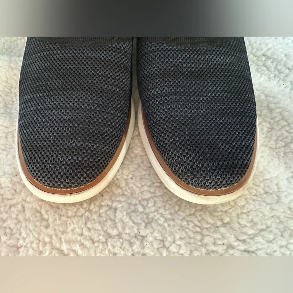G.H. Bass & Co. Navy Knit Oxford Sneakers with Tan Accents Size 9.5